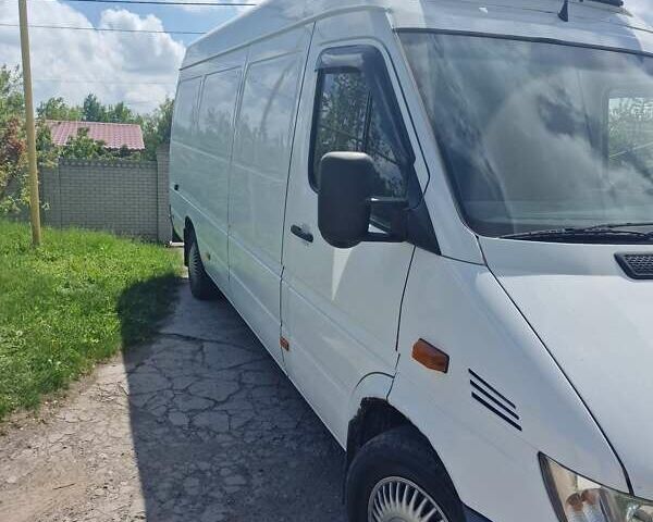 Білий Мерседес Sprinter, об'ємом двигуна 2.15 л та пробігом 324 тис. км за 13000 $, фото 4 на Automoto.ua