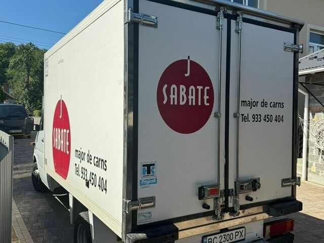 Білий Мерседес Sprinter, об'ємом двигуна 2.2 л та пробігом 420 тис. км за 15300 $, фото 5 на Automoto.ua