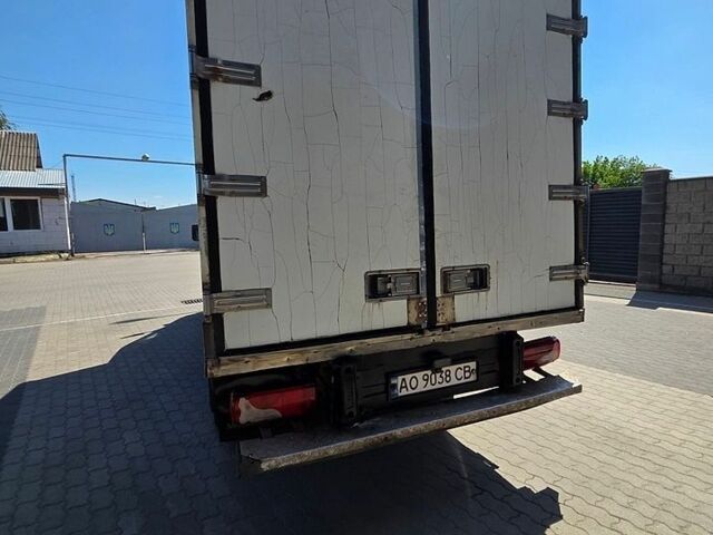 Белый Мерседес Sprinter, объемом двигателя 2.69 л и пробегом 568 тыс. км за 12500 $, фото 6 на Automoto.ua