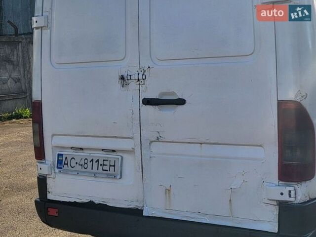 Белый Мерседес Sprinter, объемом двигателя 2.1 л и пробегом 560 тыс. км за 7000 $, фото 1 на Automoto.ua