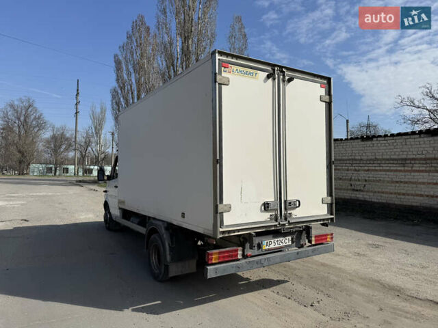 Белый Мерседес Sprinter, объемом двигателя 2.7 л и пробегом 433 тыс. км за 15800 $, фото 4 на Automoto.ua
