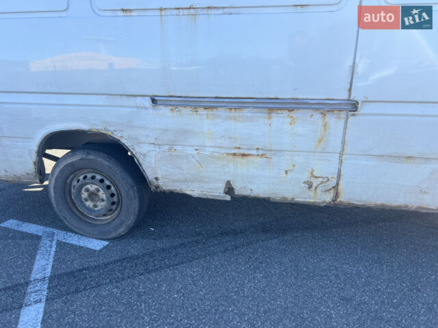 Білий Мерседес Sprinter, об'ємом двигуна 2.15 л та пробігом 716 тис. км за 4700 $, фото 20 на Automoto.ua