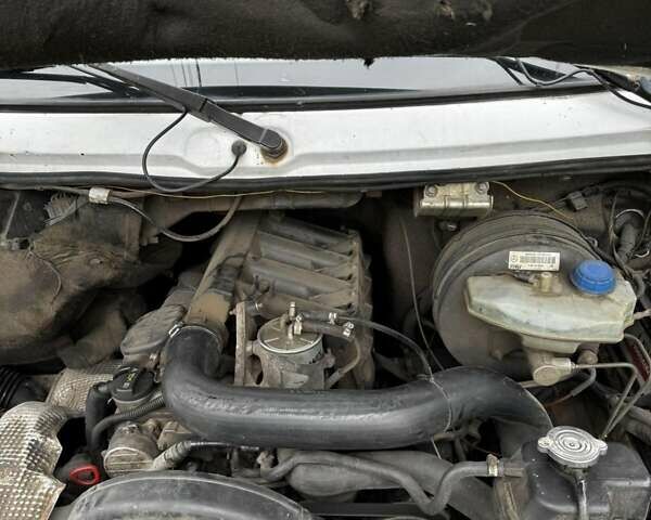 Белый Мерседес Sprinter, объемом двигателя 2.2 л и пробегом 600 тыс. км за 9800 $, фото 19 на Automoto.ua