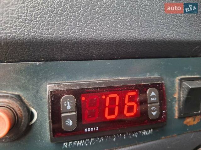 Білий Мерседес Sprinter, об'ємом двигуна 2.2 л та пробігом 639 тис. км за 7700 $, фото 26 на Automoto.ua