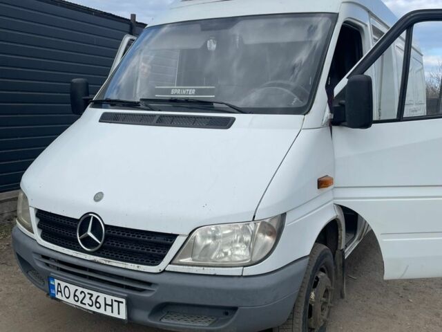 Білий Мерседес Sprinter, об'ємом двигуна 2.15 л та пробігом 574 тис. км за 9000 $, фото 3 на Automoto.ua