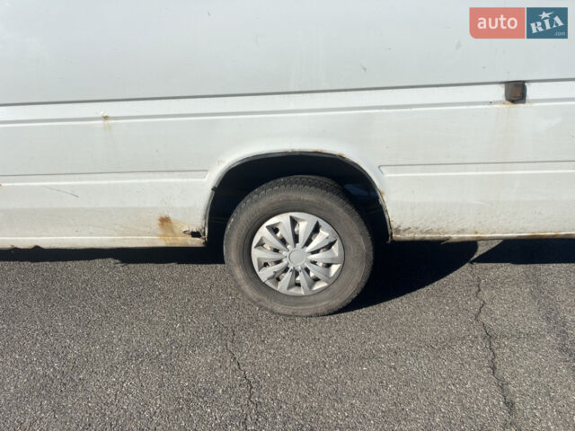 Белый Мерседес Sprinter, объемом двигателя 2.15 л и пробегом 716 тыс. км за 4700 $, фото 17 на Automoto.ua