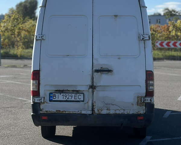 Белый Мерседес Sprinter, объемом двигателя 2.15 л и пробегом 716 тыс. км за 4700 $, фото 7 на Automoto.ua