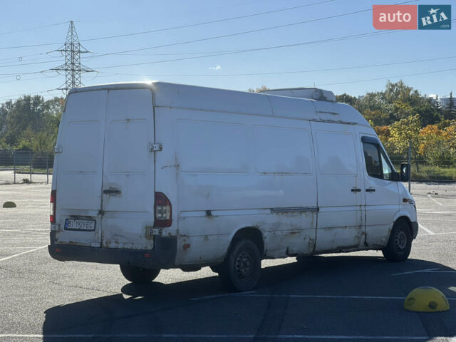 Белый Мерседес Sprinter, объемом двигателя 2.15 л и пробегом 716 тыс. км за 3500 $, фото 9 на Automoto.ua