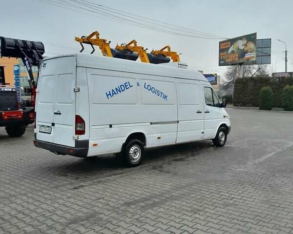 Белый Мерседес Sprinter, объемом двигателя 2.2 л и пробегом 600 тыс. км за 9800 $, фото 6 на Automoto.ua