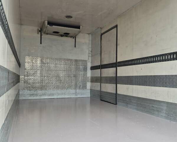 Білий Мерседес Sprinter, об'ємом двигуна 2.7 л та пробігом 796 тис. км за 15500 $, фото 3 на Automoto.ua