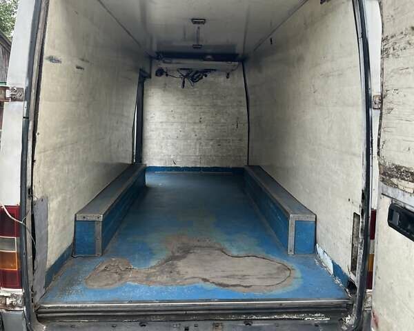 Белый Мерседес Sprinter, объемом двигателя 2.15 л и пробегом 472 тыс. км за 5399 $, фото 7 на Automoto.ua