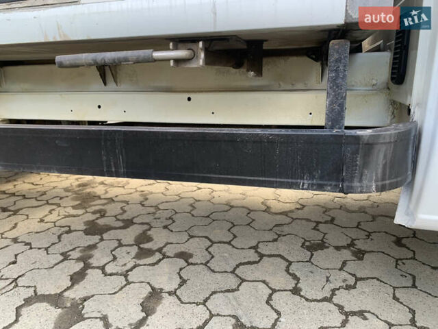 Белый Мерседес Sprinter, объемом двигателя 2.2 л и пробегом 278 тыс. км за 15200 $, фото 16 на Automoto.ua