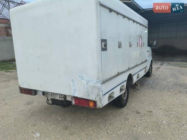 Білий Мерседес Sprinter, об'ємом двигуна 2.15 л та пробігом 400 тис. км за 5600 $, фото 2 на Automoto.ua