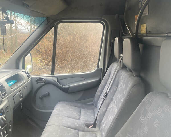 Белый Мерседес Sprinter, объемом двигателя 2.15 л и пробегом 500 тыс. км за 7250 $, фото 24 на Automoto.ua