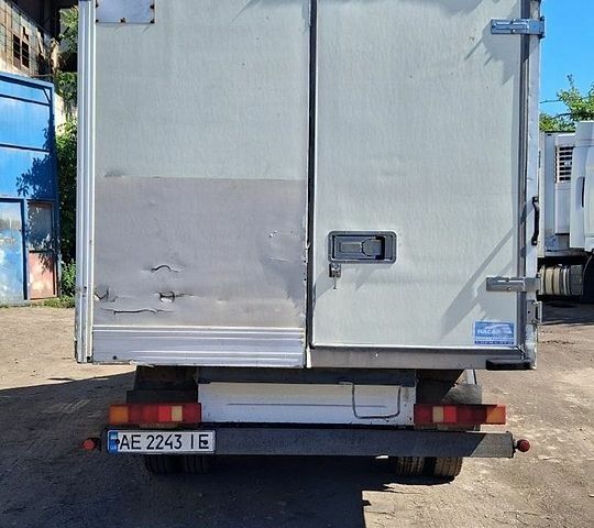 Белый Мерседес Sprinter, объемом двигателя 2.15 л и пробегом 470 тыс. км за 8600 $, фото 5 на Automoto.ua