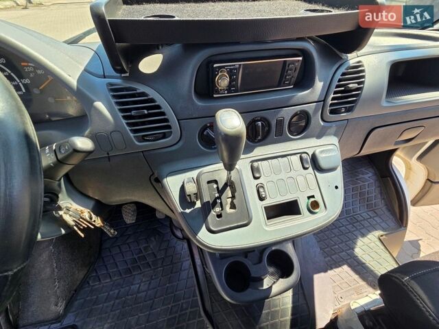 Белый Мерседес Sprinter, объемом двигателя 2.69 л и пробегом 568 тыс. км за 12500 $, фото 37 на Automoto.ua