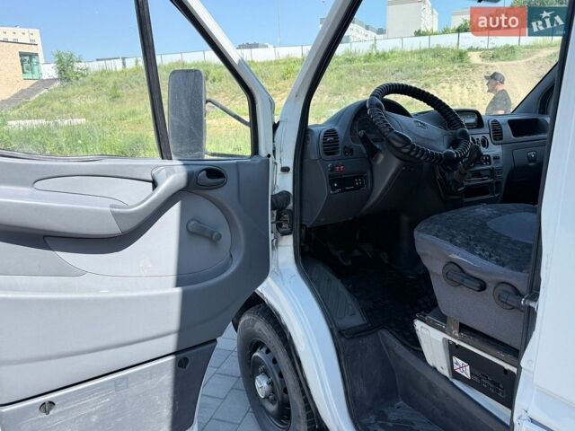 Білий Мерседес Sprinter, об'ємом двигуна 2.15 л та пробігом 380 тис. км за 7900 $, фото 18 на Automoto.ua