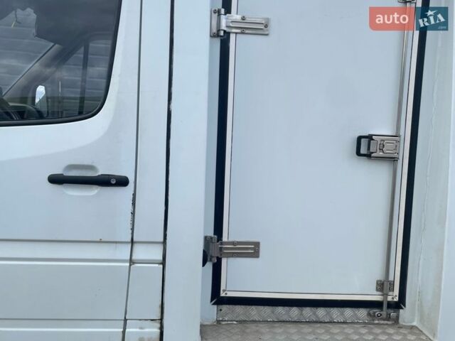 Белый Мерседес Sprinter, объемом двигателя 2.15 л и пробегом 574 тыс. км за 15800 $, фото 1 на Automoto.ua