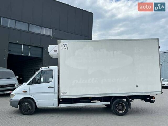 Белый Мерседес Sprinter, объемом двигателя 2.7 л и пробегом 797 тыс. км за 14790 $, фото 21 на Automoto.ua