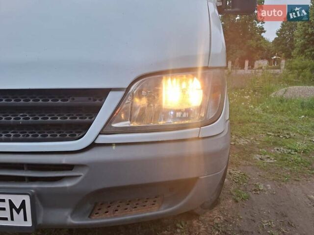 Білий Мерседес Sprinter, об'ємом двигуна 2.2 л та пробігом 639 тис. км за 7700 $, фото 44 на Automoto.ua