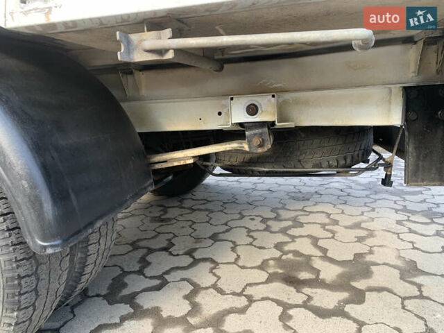 Белый Мерседес Sprinter, объемом двигателя 2.2 л и пробегом 278 тыс. км за 15200 $, фото 17 на Automoto.ua
