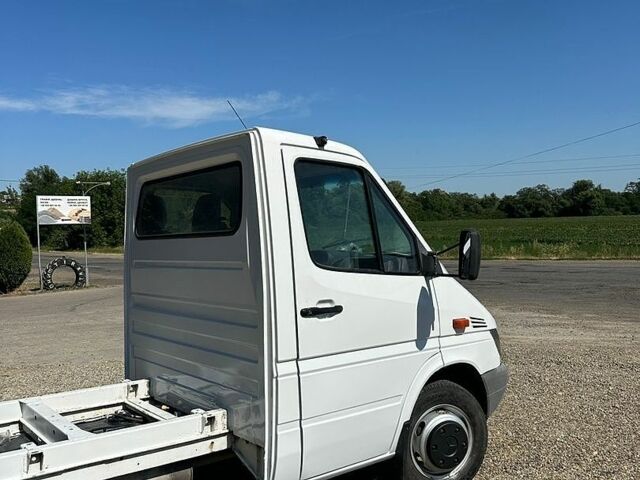 Білий Мерседес Sprinter, об'ємом двигуна 2.69 л та пробігом 480 тис. км за 11800 $, фото 4 на Automoto.ua