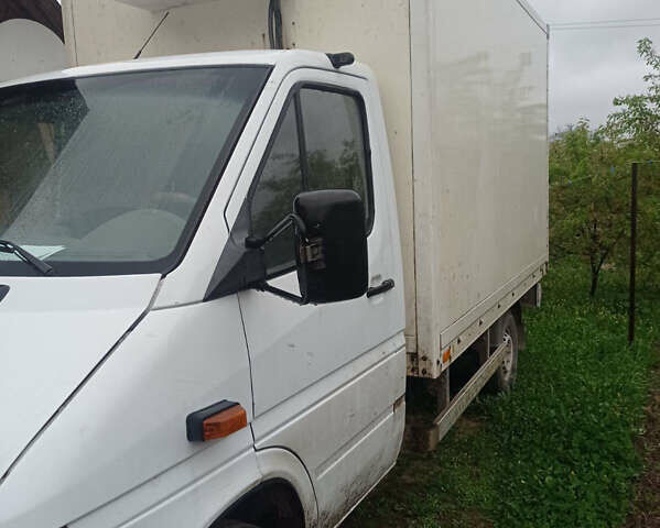 Білий Мерседес Sprinter, об'ємом двигуна 2.15 л та пробігом 250 тис. км за 9350 $, фото 1 на Automoto.ua