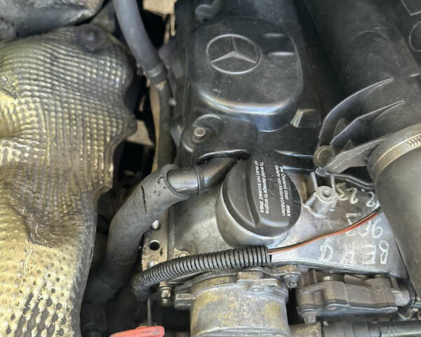 Білий Мерседес Sprinter, об'ємом двигуна 2.2 л та пробігом 740 тис. км за 8000 $, фото 7 на Automoto.ua