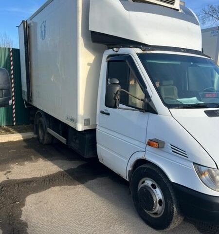 Білий Мерседес Sprinter, об'ємом двигуна 2.69 л та пробігом 500 тис. км за 10000 $, фото 6 на Automoto.ua