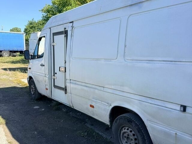 Белый Мерседес Sprinter, объемом двигателя 2.15 л и пробегом 557 тыс. км за 5500 $, фото 8 на Automoto.ua