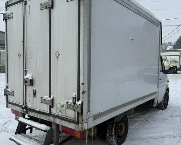 Білий Мерседес Sprinter, об'ємом двигуна 2.15 л та пробігом 604 тис. км за 5900 $, фото 3 на Automoto.ua