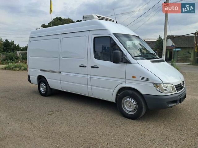 Белый Мерседес Sprinter, объемом двигателя 2.2 л и пробегом 337 тыс. км за 11500 $, фото 8 на Automoto.ua