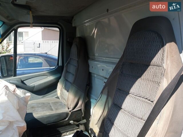 Білий Мерседес Sprinter, об'ємом двигуна 2.2 л та пробігом 563 тис. км за 8000 $, фото 23 на Automoto.ua