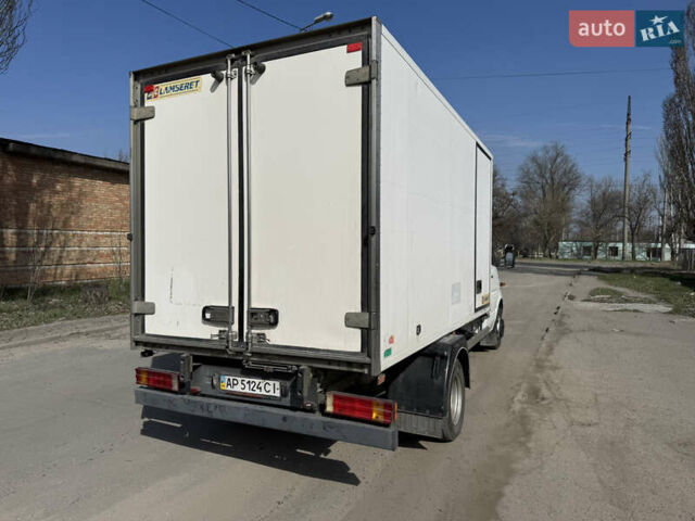Белый Мерседес Sprinter, объемом двигателя 2.7 л и пробегом 433 тыс. км за 15800 $, фото 5 на Automoto.ua