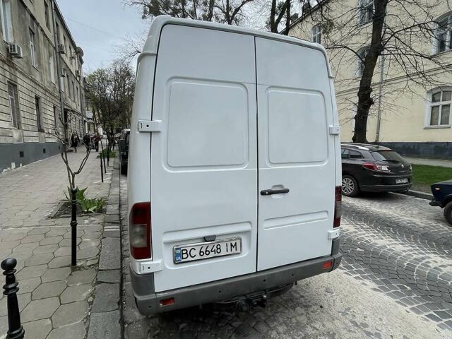 Белый Мерседес Sprinter, объемом двигателя 2.1 л и пробегом 620 тыс. км за 5900 $, фото 3 на Automoto.ua