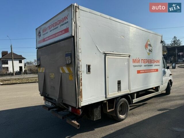 Белый Мерседес Sprinter, объемом двигателя 2.69 л и пробегом 515 тыс. км за 12500 $, фото 3 на Automoto.ua