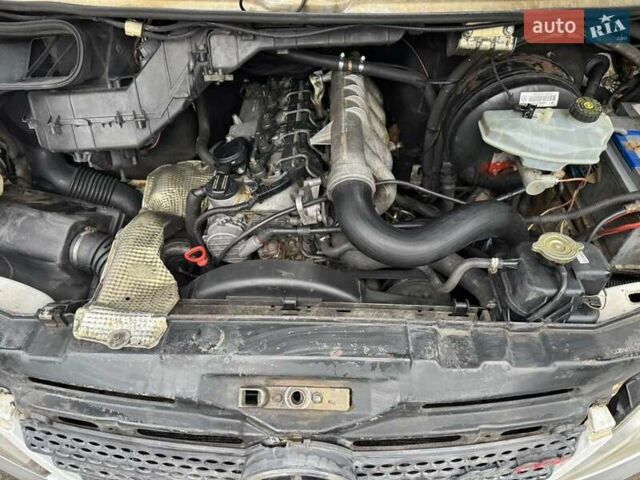 Білий Мерседес Sprinter, об'ємом двигуна 2.69 л та пробігом 725 тис. км за 12200 $, фото 6 на Automoto.ua