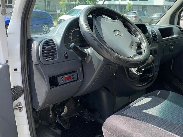 Білий Мерседес Sprinter, об'ємом двигуна 2.15 л та пробігом 400 тис. км за 9800 $, фото 18 на Automoto.ua