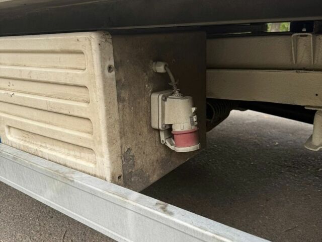 Белый Мерседес Sprinter, объемом двигателя 2.2 л и пробегом 608 тыс. км за 13500 $, фото 17 на Automoto.ua