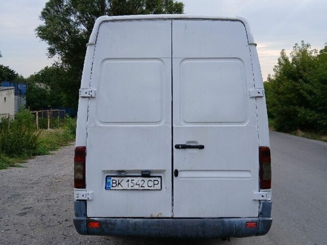 Білий Мерседес Sprinter, об'ємом двигуна 2.15 л та пробігом 992 тис. км за 5500 $, фото 2 на Automoto.ua