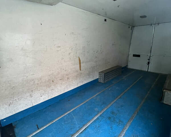 Белый Мерседес Sprinter, объемом двигателя 2.15 л и пробегом 287 тыс. км за 10500 $, фото 6 на Automoto.ua