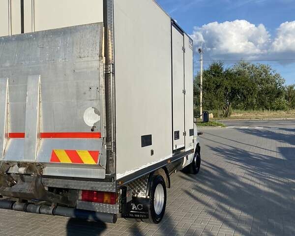 Белый Мерседес Sprinter, объемом двигателя 2.69 л и пробегом 625 тыс. км за 20000 $, фото 2 на Automoto.ua