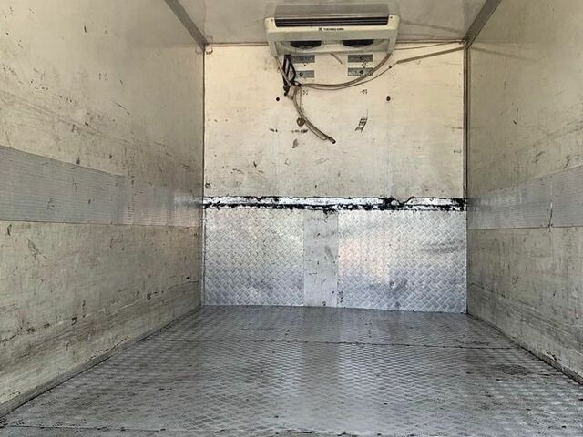 Білий Мерседес Sprinter, об'ємом двигуна 2.15 л та пробігом 400 тис. км за 9800 $, фото 31 на Automoto.ua