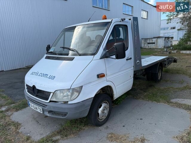 Белый Мерседес Sprinter, объемом двигателя 2.15 л и пробегом 300 тыс. км за 13600 $, фото 6 на Automoto.ua
