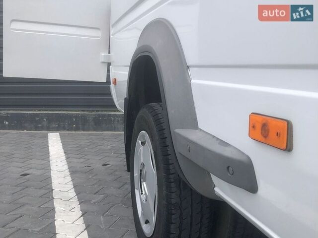 Белый Мерседес Sprinter, объемом двигателя 2.7 л и пробегом 868 тыс. км за 14500 $, фото 3 на Automoto.ua