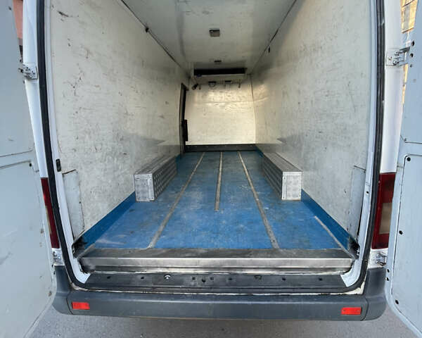 Белый Мерседес Sprinter, объемом двигателя 2.15 л и пробегом 287 тыс. км за 10500 $, фото 9 на Automoto.ua