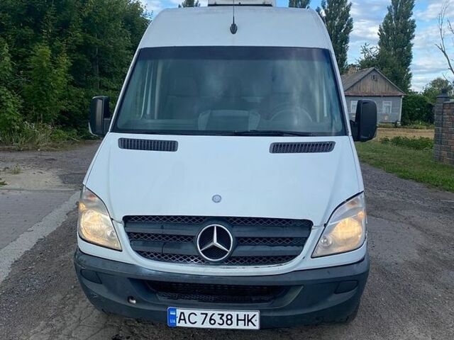 Белый Мерседес Sprinter, объемом двигателя 2.15 л и пробегом 290 тыс. км за 7000 $, фото 12 на Automoto.ua