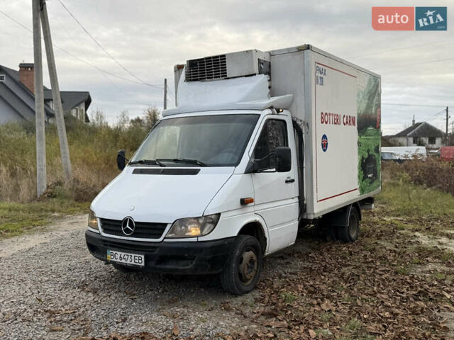 Белый Мерседес Sprinter, объемом двигателя 2.7 л и пробегом 500 тыс. км за 6900 $, фото 1 на Automoto.ua