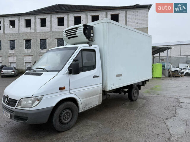 Білий Мерседес Sprinter, об'ємом двигуна 2.15 л та пробігом 327 тис. км за 10500 $, фото 1 на Automoto.ua