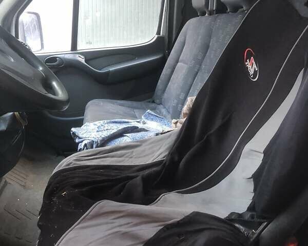 Белый Мерседес Sprinter, объемом двигателя 2.7 л и пробегом 500 тыс. км за 6500 $, фото 5 на Automoto.ua